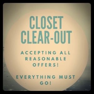 Everything MUST GO or most will be donated today‼️